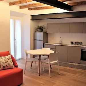 Apartamento Casa Rosada, Como