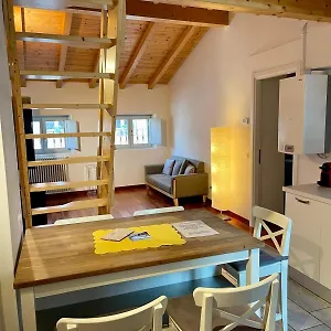 Apartamento Calicantus Atena, Como