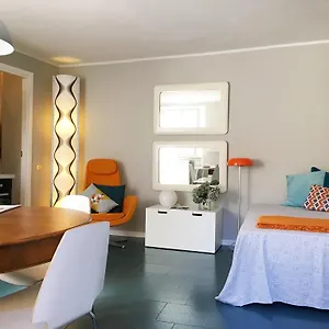 Molly's Côme